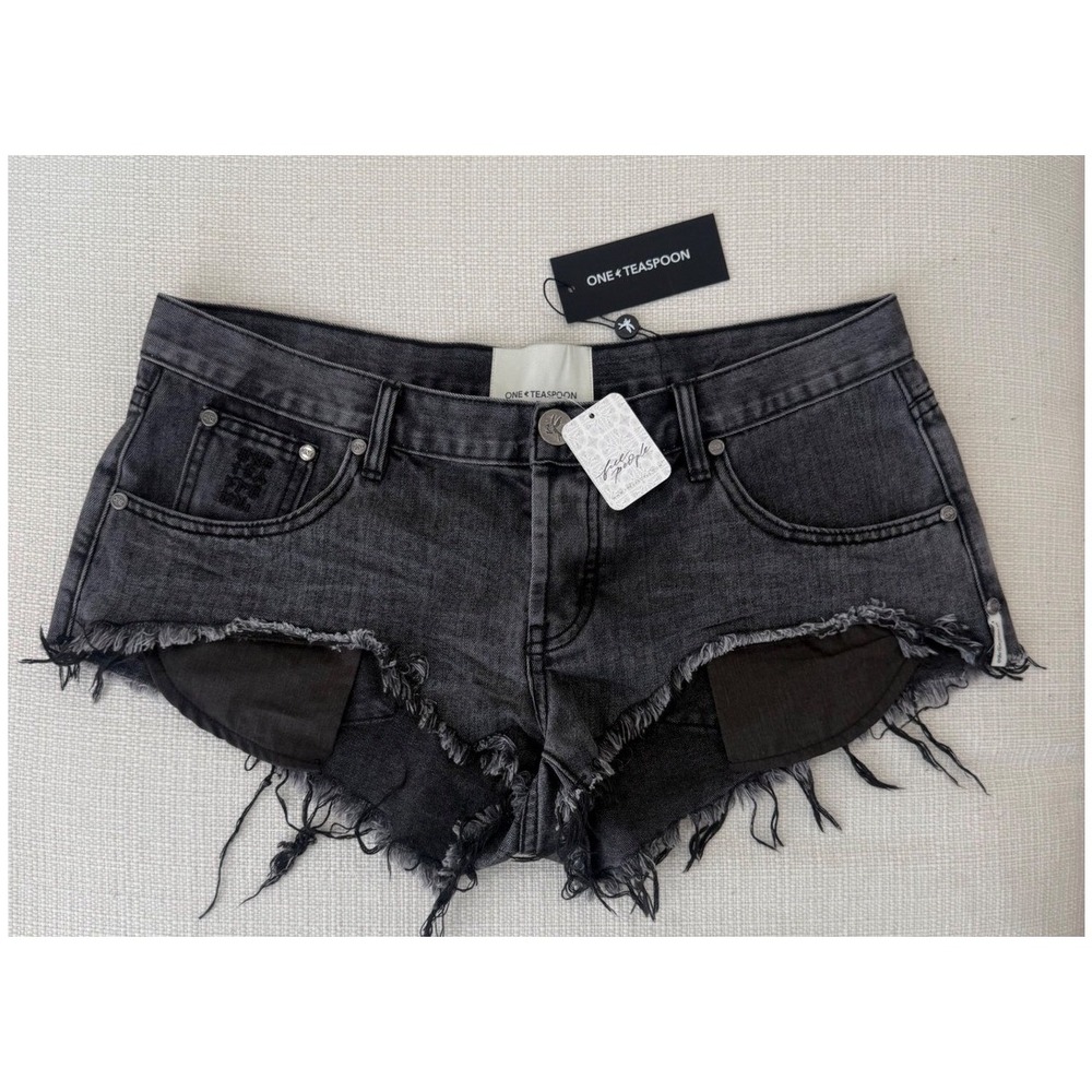 One Teaspoon Bandit Shorts Women 30 Washed Black Frayed Hem NWT